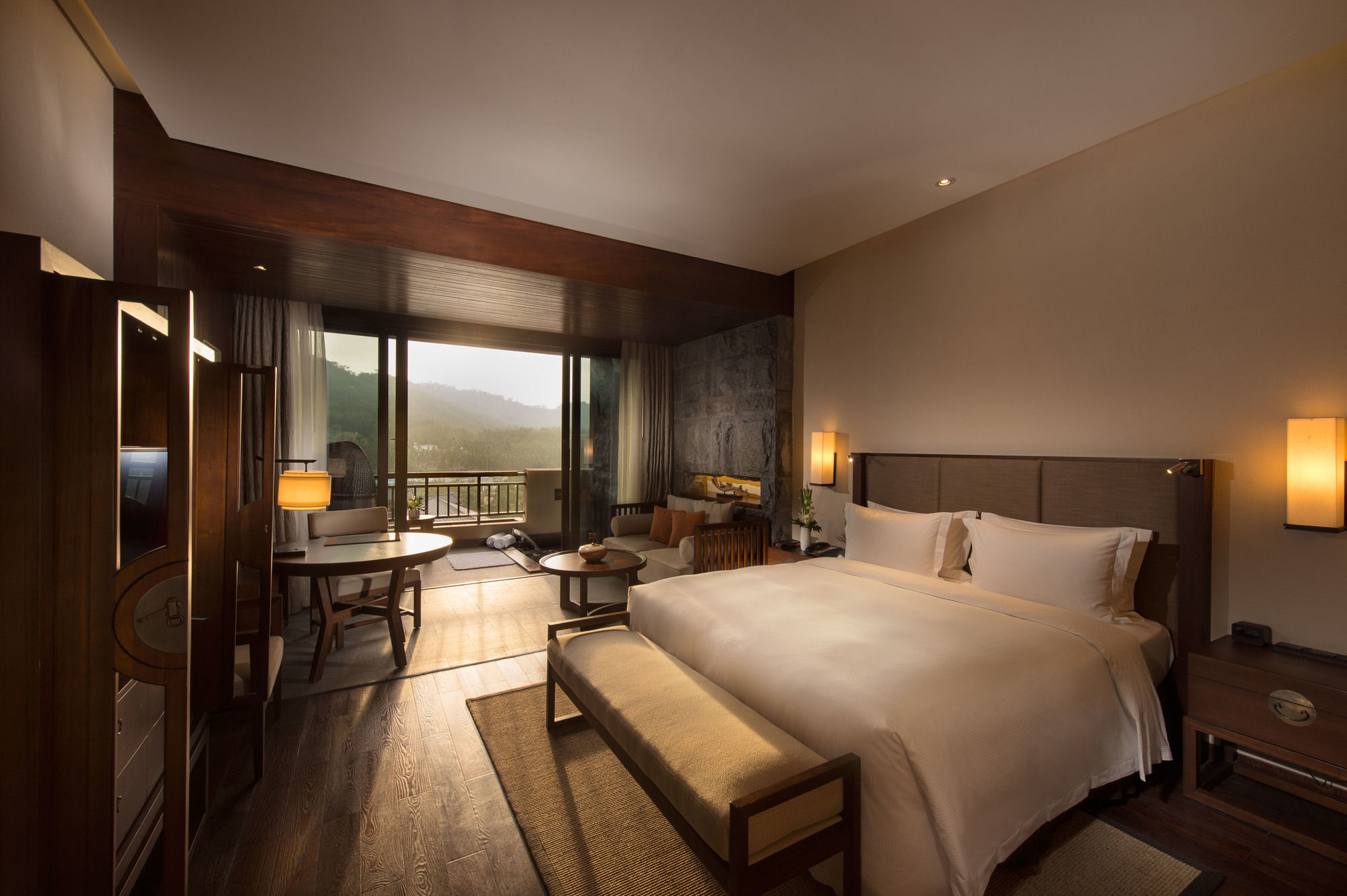 Doubletree Resort By Hilton Hotel Hainan - Qixianling Hot Spring Baoting Exterior photo
